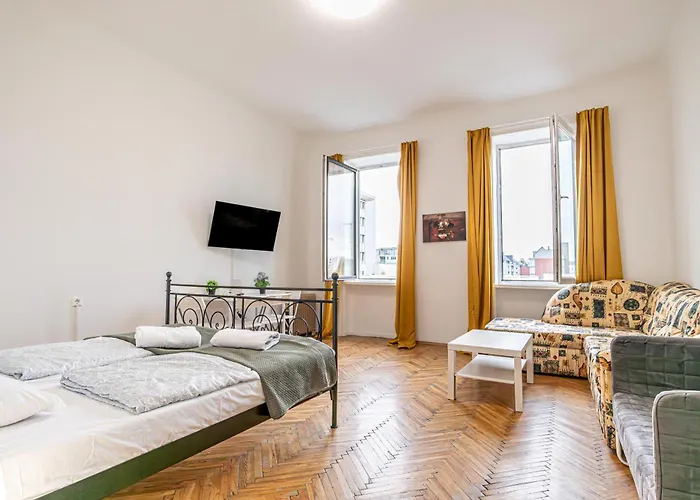 Comfortable 2br In The Heart Of With Wifi Διαμέρισμα Βιέννη