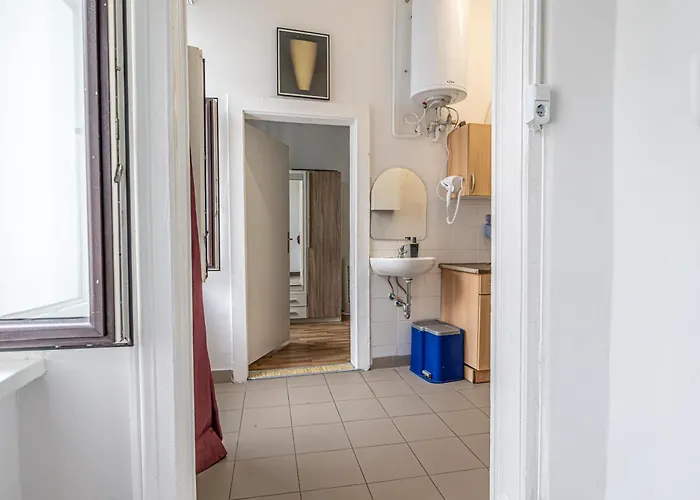 Comfortable 2br In The Heart Of With Wifi Βιέννη